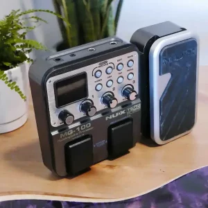 MG 100 Guitar Effects