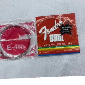 STRING No. 4 E