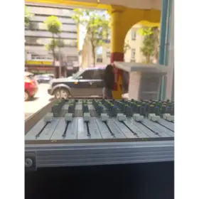 SELLERS OF PROFFESIONAL LINE ARRAY MIXER IN NAIROBI