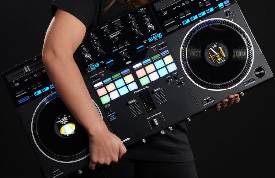 Exploring the DDJ REV7