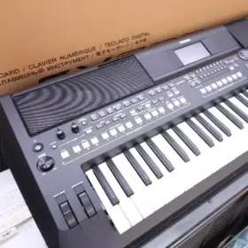Yamaha PSR SX600 arranger keyboard Kenya