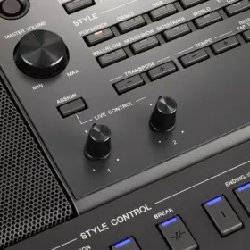 PSR-SX700 professional keyboard