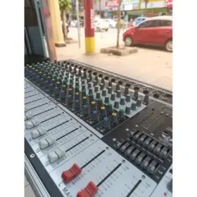 premium performance powered mixer Nairobi
