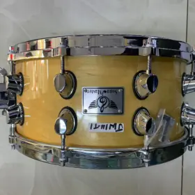 wooden snare drum